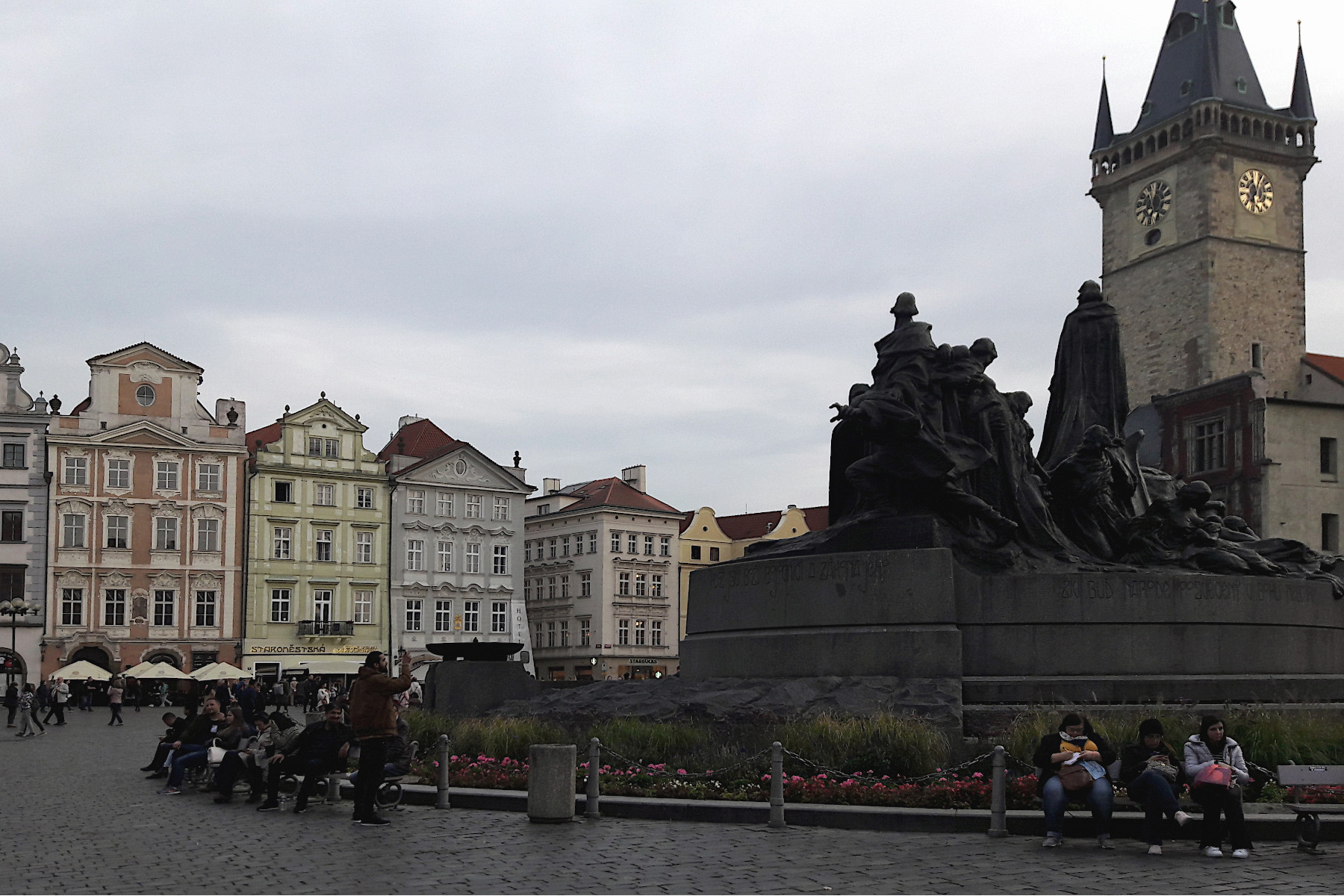 PRAHA � M�STSK� PAM�TKOV� REZERVACE � PAM�TKA UNESCO